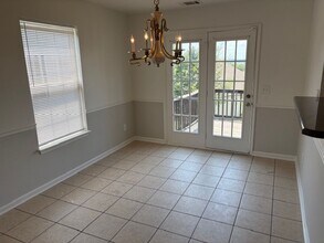 692 Holland Ridge Dr in La Vergne, TN - Building Photo - Building Photo