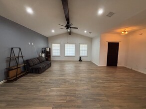 341 La Paz Loop in Del Rio, TX - Building Photo - Building Photo