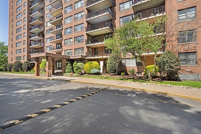 property at 225 St Pauls Ave
