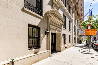 305 Lexington Ave in New York, NY - Building Photo - Building Photo