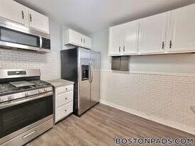 17 Wachusett St, Unit 1 in Boston, MA - Building Photo
