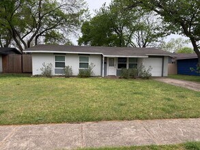 819 Loganwood Ave in Richardson, TX - Building Photo - Building Photo