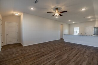 957 E Starling St in Fayetteville, AR - Building Photo - Building Photo