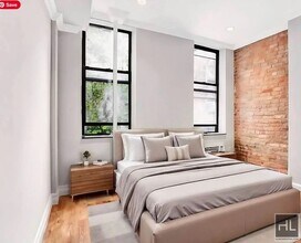 East 10th Street, Unit 3 in New York, NY - Foto de edificio - Building Photo