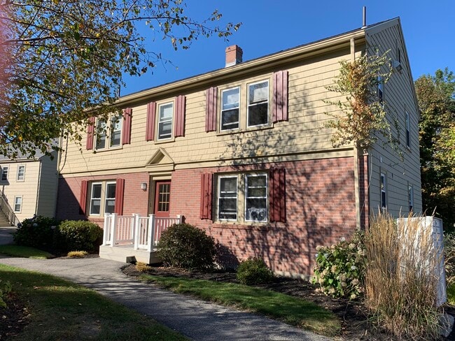 23 Turner St, Unit 2