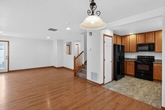 1226 S Quintero Ct in Aurora, CO - Building Photo - Building Photo