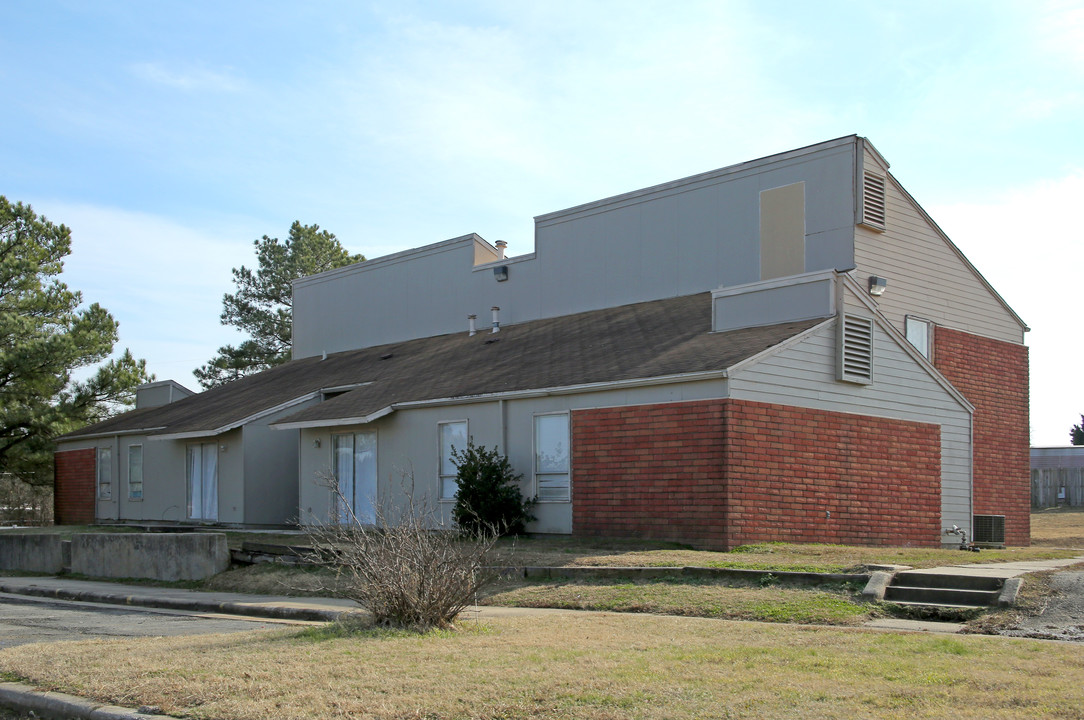 Poteau Valley Apartments in Poteau, OK - Building Photo