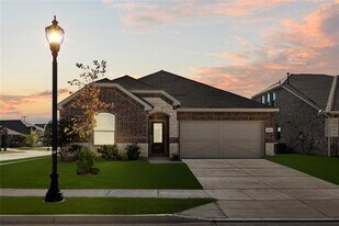 4304 Tartt Ave in Aubrey, TX - Building Photo