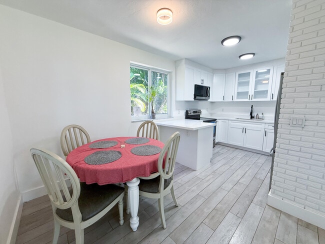 property at 2823 Polk St