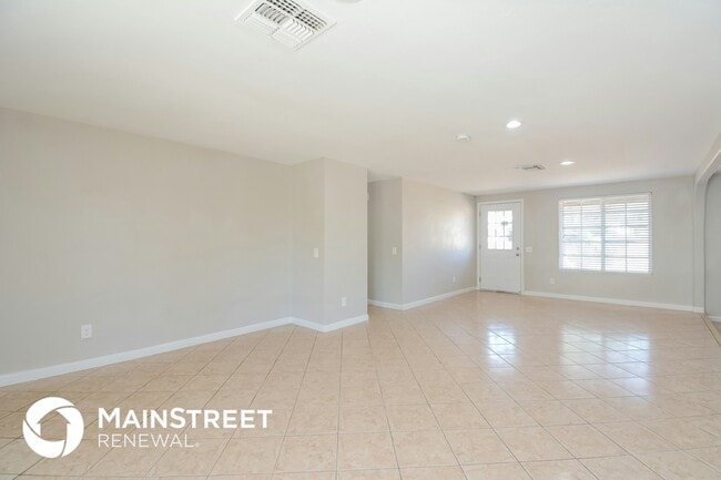 property at 6621 S Vereda De Las Casitas