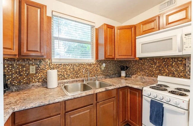 property at 370 NE 159th St