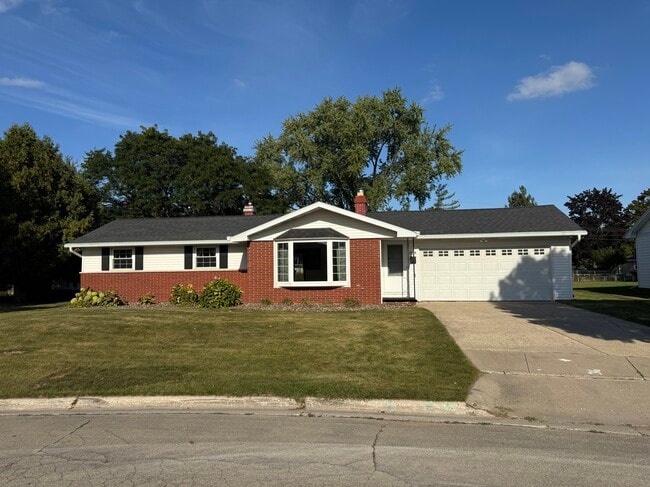 1798 Chateau Dr