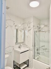 226 Gramatan Ave, Unit 8A in Mount Vernon, NY - Foto de edificio - Building Photo