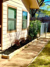 144 W Hickory Dr in Marble Falls, TX - Building Photo - Building Photo