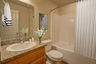 5517 NE 66th Ave in Vancouver, WA - Building Photo