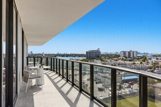 7144 Byron Ave, Unit SI ID1459750P in Miami Beach, FL - Building Photo - Building Photo