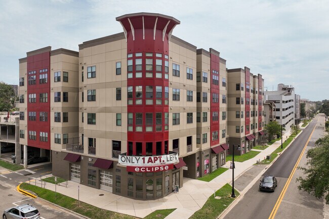 Eight O Eight in Tallahassee, FL - Building Photo - Primary Photo