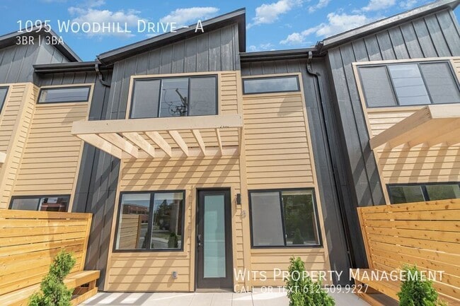 1095 Woodhill Dr in St. Paul, MN - Building Photo - Building Photo