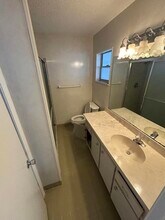 2013 Vastine Dr in Boynton Beach, FL - Building Photo - Building Photo