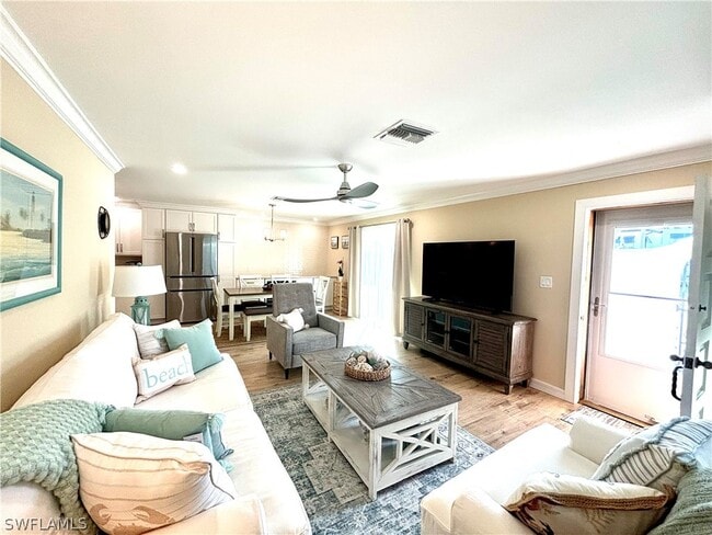 property at 1435 Curlew Ave