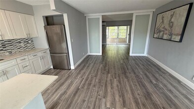 2115 NE 42nd Ct in Lighthouse Point, FL - Building Photo - Building Photo