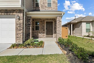 8123 Leisure Pt Dr in Cypress, TX - Building Photo - Building Photo