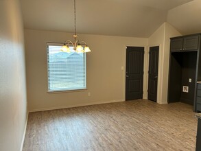 720 Hillshire Ave in Wolfforth, TX - Building Photo - Building Photo