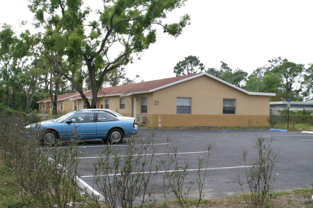 3900 Dale Rd in West Palm Beach, FL - Foto de edificio