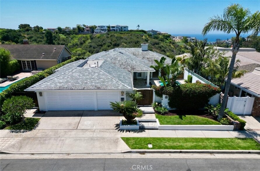 978 Sandcastle Dr in Newport Beach, CA - Building Photo