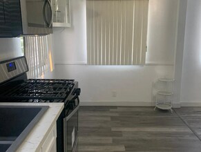 1657 Colby Ave, Unit #1 in Los Angeles, CA - Building Photo - Building Photo