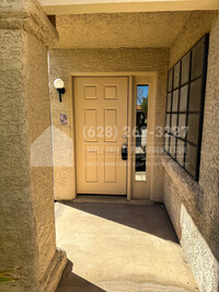 203 N Cimarron Rd in Las Vegas, NV - Foto de edificio - Building Photo