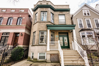 Well Appointed Lakeview Apartments in Chicago, IL - Building Photo - Building Photo