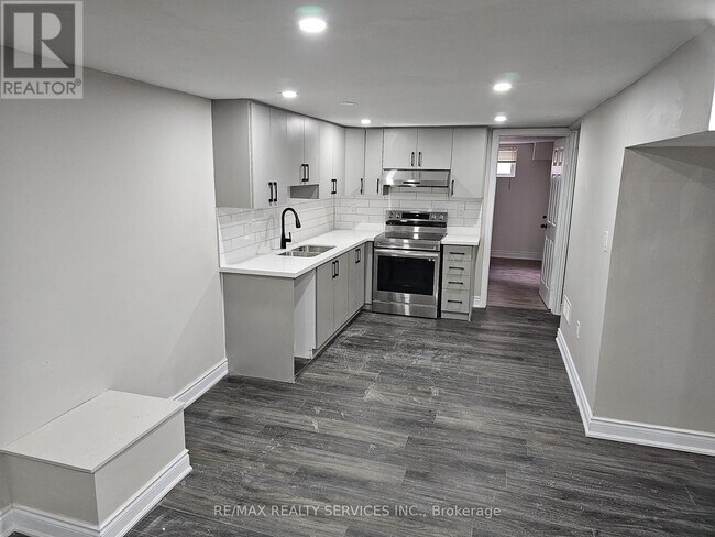 1798 Trafalgar St in London, ON - Building Photo - Building Photo