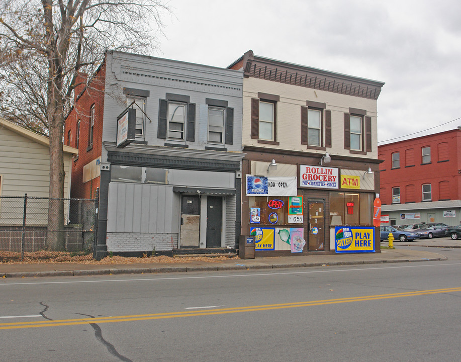 411 Lyell Ave in Rochester, NY - Building Photo