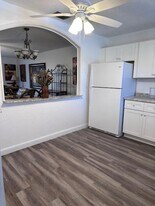 228 Down E Ln in Greenacres, FL - Building Photo