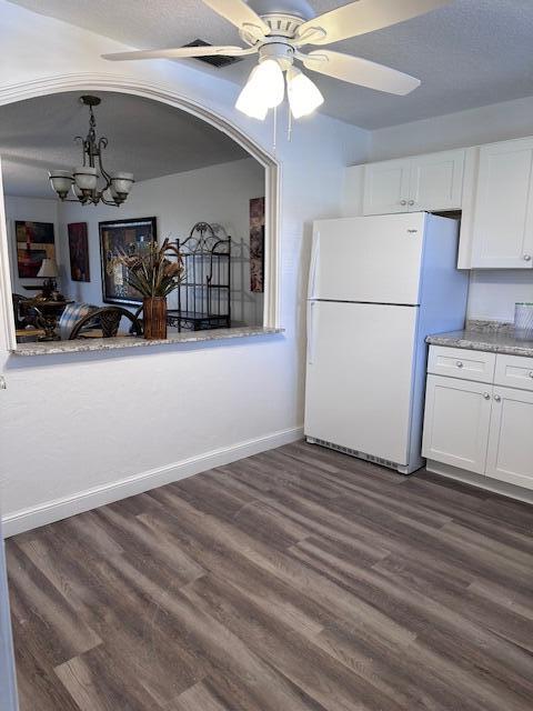 228 Down E Ln in Greenacres, FL - Building Photo