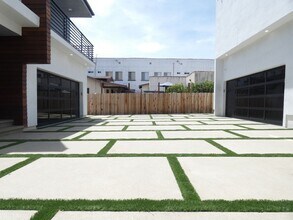 5346 Lexington Ave in Los Angeles, CA - Building Photo - Building Photo