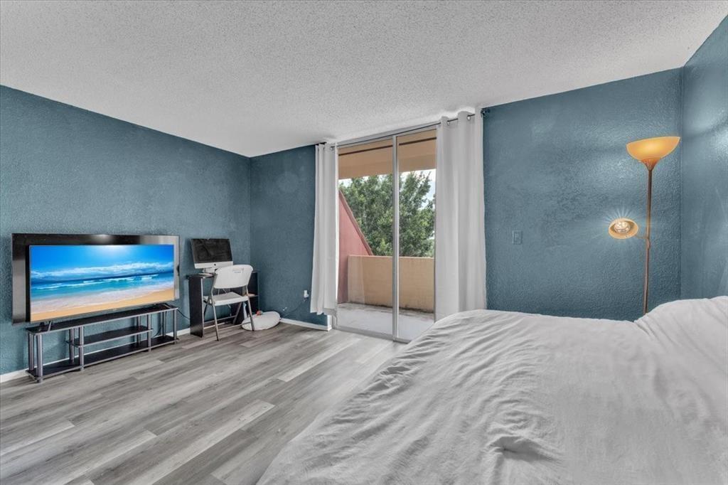 3390 Foxcroft Rd, Unit C310 in Miramar, FL - Foto de edificio