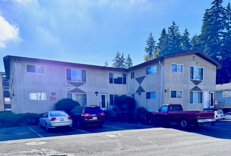 3033 NE 140th St in Seattle, WA - Building Photo