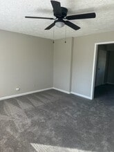 415 Barwood Dr in Columbus, OH - Foto de edificio - Building Photo