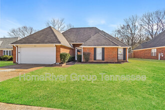 5272 Water Point Dr in Memphis, TN - Building Photo - Building Photo