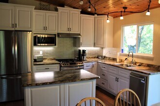 22454 Ridge Rd in Twain Harte, CA - Building Photo - Building Photo