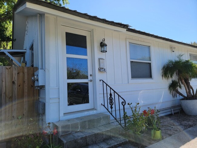 property at 408 S 11th St