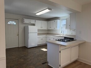 456 Michigan Ave in Monroe, MI - Foto de edificio - Building Photo