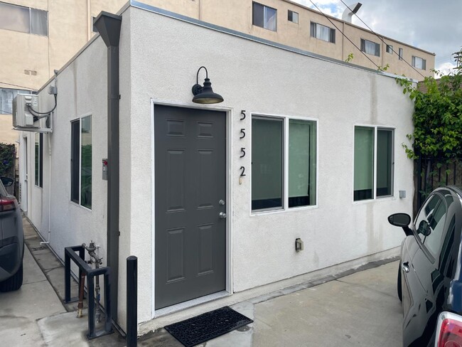 5550 Sierra Vista Ave