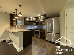 2310 N Leavitt St, Unit G in Chicago, IL - Foto de edificio - Building Photo