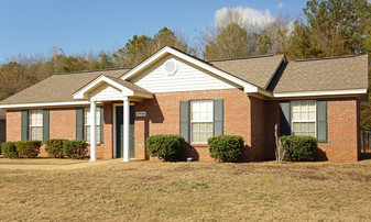 Ashley Villas in Montgomery, AL - Building Photo