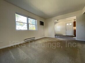 1209 Hullview Ave in Norfolk, VA - Building Photo - Building Photo