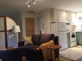 1940 William St in Vancouver, BC - Building Photo