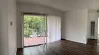 ***2BED - 1.5 BATH*** Fully Remodeled Unit in Burbank, CA - Foto de edificio - Building Photo